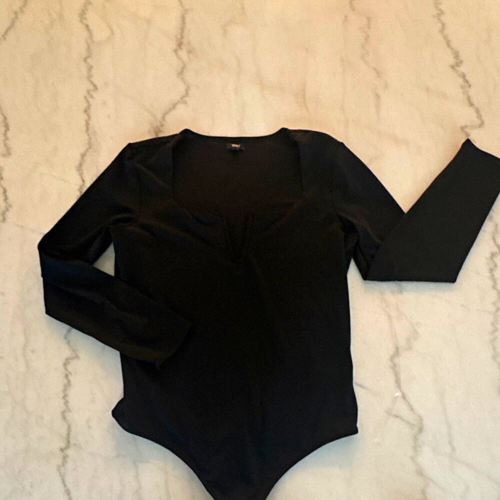 Express Women’s Black Long Sleeve Solid Bodysuit One Piece, Size L Regular 0099